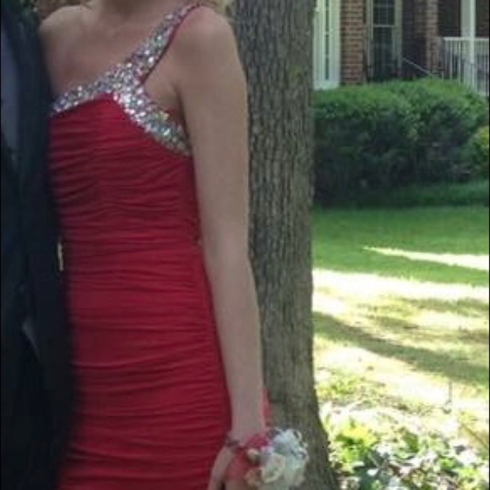Prom Dress - Picture 2 of 4